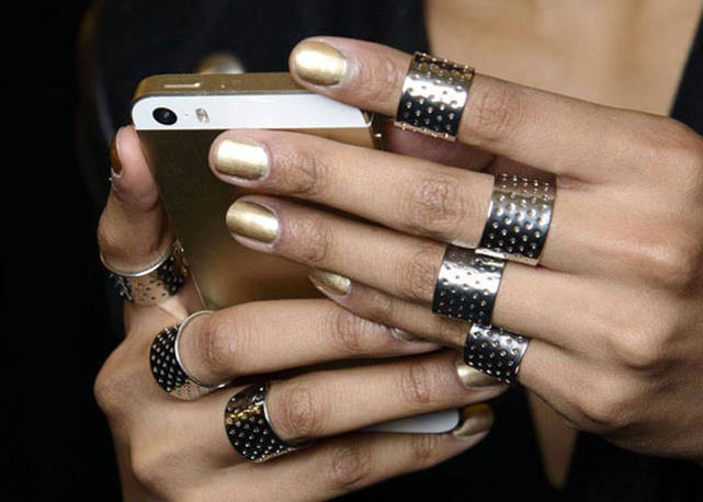 Atualize já seu celular! - Foto: reprodução/Bazaar US
