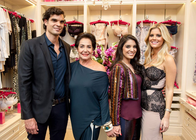 Fabrício, Cleuza e Juana Ferreira e Lalá Rudge - Foto:Telmo Ximenes/divulgação