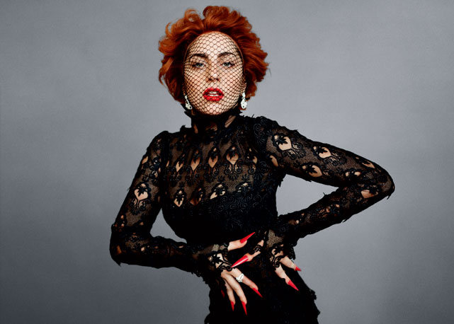 A pop star em clique de Sebastian Faena para a nossa edição de setembro, que estará em breve nas bancas – Foto: reprodução/Harper’s Bazaar