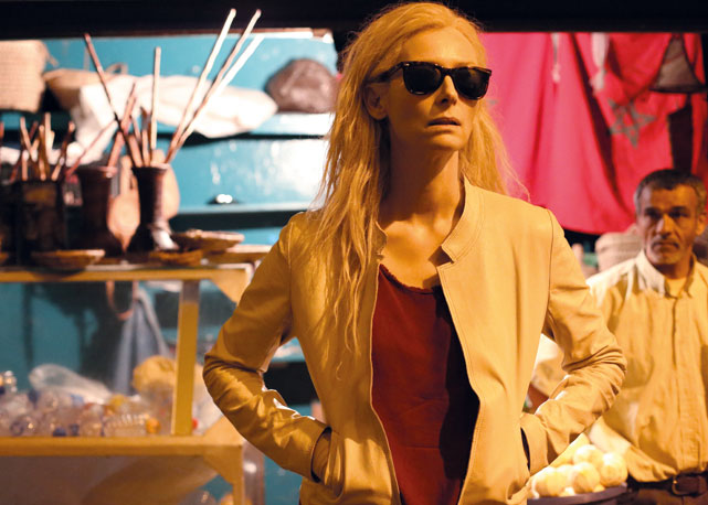Tilda em cena de "Amores Eternos" - Foto: divulgação