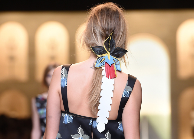 Um dos muitos acessórios desejo da coleção de verão 2015 da Fendi - Fotos: Getty Images