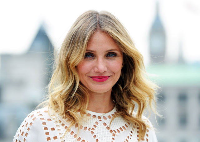 Cameron Diaz lança coleção de sapatos e bolsas - Fotos: reprodução