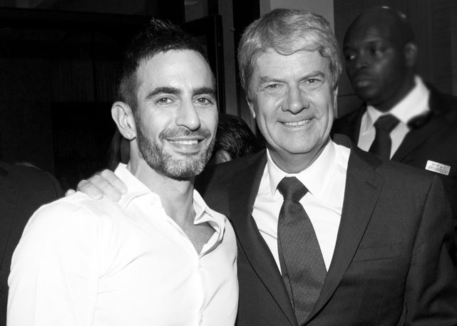 Yves Carcelle e Marc Jacobs, dupla responsável pelo reposicionamento da Louis Vuitton no mercado - Foto: reprodução