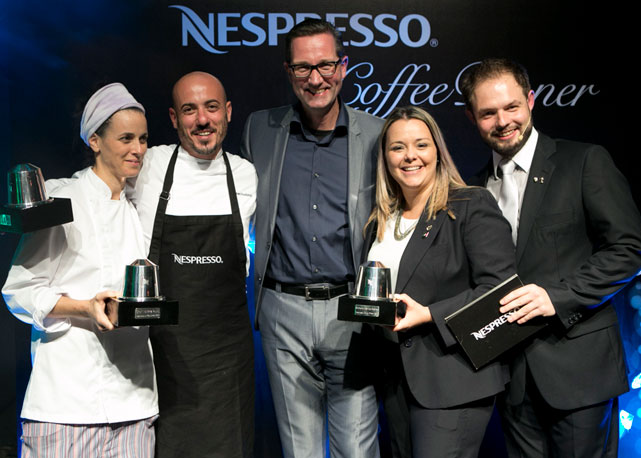 Da esquerda para a direita: Helena Rizzo, Daniel Redondo, Stefan, diretor da Nespresso no Brasil; Gabriela Bigarelli, Sommelier do restaurante; Vitor Gabira, Sommelier da Nespresso - Foto: divulgação