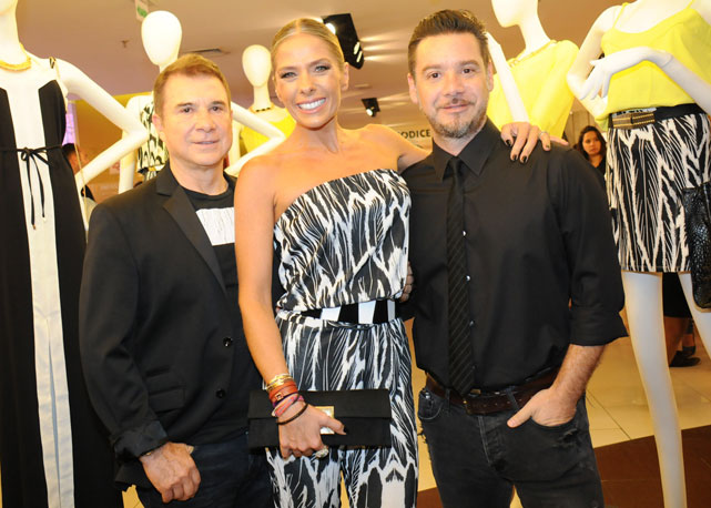 Da esquerda para a direita: Valdemar Iódice, Adriane Galisteu e Alexandre Iódice - Foto: Luciana Prezia/divulgação