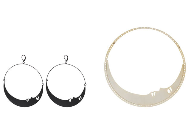 As joias tem uma meia-lua dentro de um modelo argola. Brinco ( R$ 273) e colar ( R$ 569) - Foto: divulgação