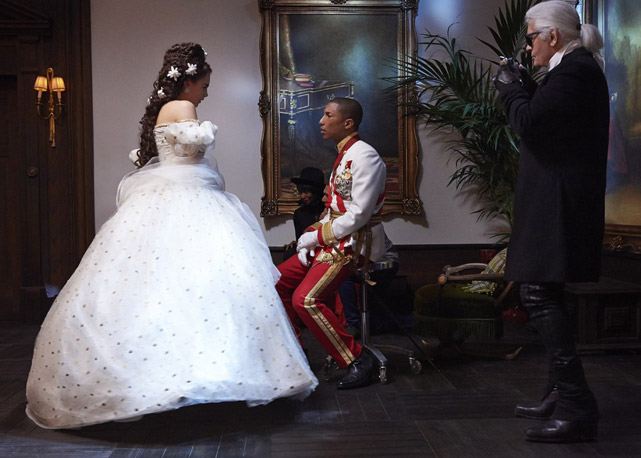 Karl Lagerfeld em cena - Foto: reprodução