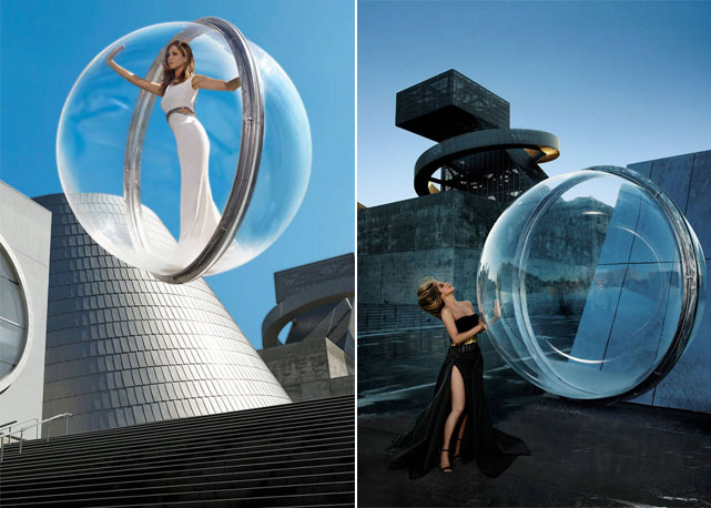 À esquerda, de Gucci; à direita, de Atelier Versace - Foto: reprodução/Harper's Bazaar