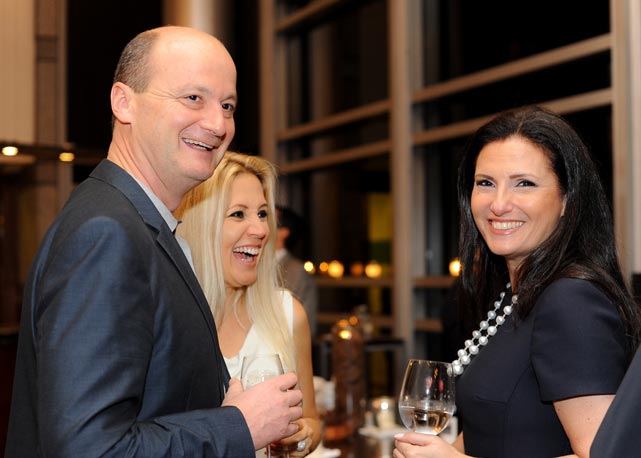 Olivier Murguet com Patricia de Sabrit e Cris Lotaif - Foto: divulgação