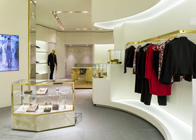 Interior da loja da Versace no shopping Iguatemi (SP) - Foto: divulgação