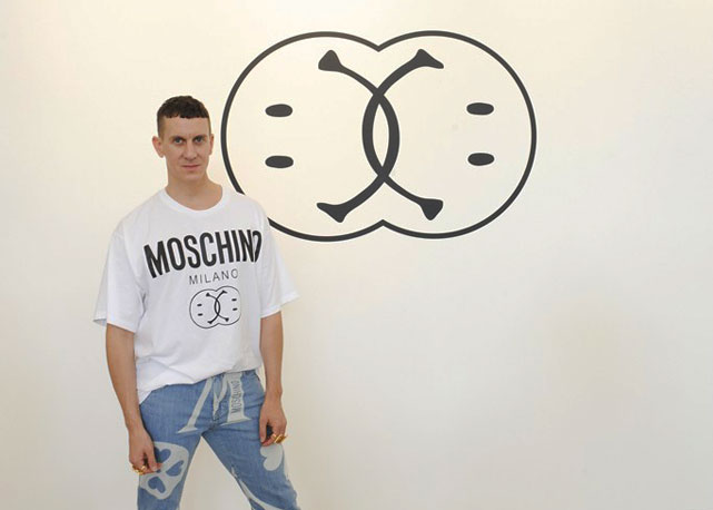 Jeremy Scott, diretor criativo da label - Foto: reprodução