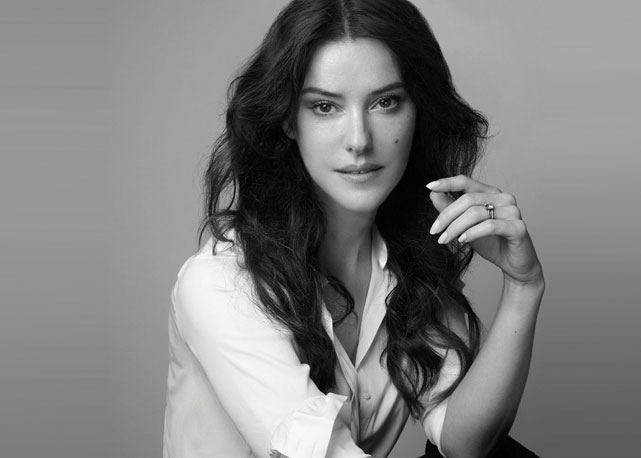 Lisa Eldridge em uma foto para a Lancôme - Foto: Cuneyt Akeroglu/ divulgação