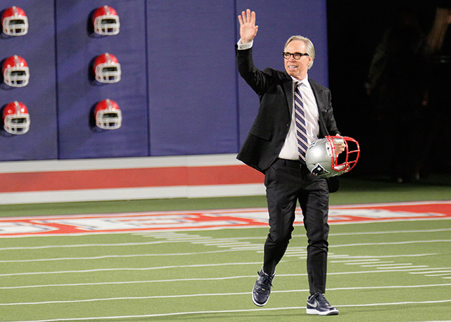 O estilista Tommy Hilfiger após o desfile - Foto: Getty Images