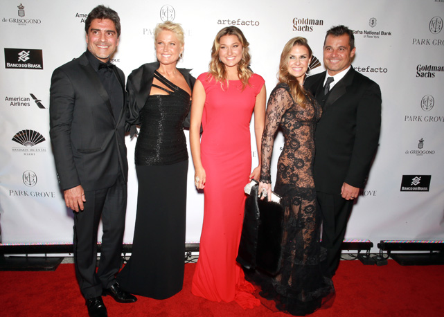 Junno, Xuxa, Sasha, Lais e Paulo Bacchi - Foto: Divulgação