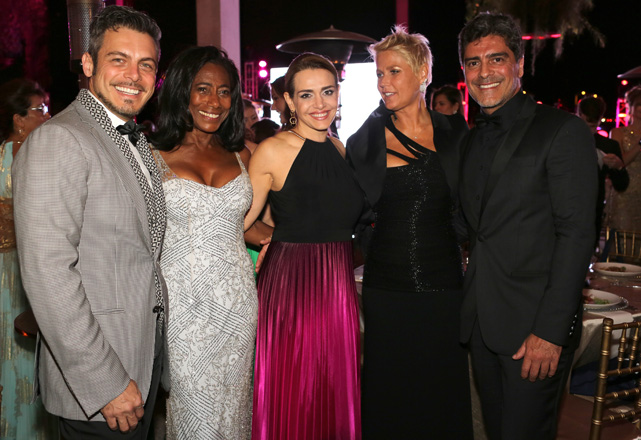 Luigi Baricelli, Gloria Maria, Andrea Baricelli e Junno Andrade, no BrazilFoundation - Foto: Divulgação/World Red Eye