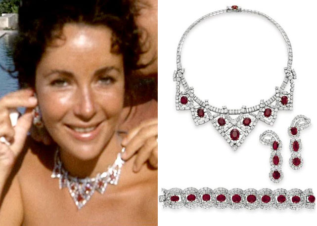 À esquerda um video caseiro em que Elizabeth ganhou seu conjunto e à direita o conjunto da Cartier - Foto: reprodução