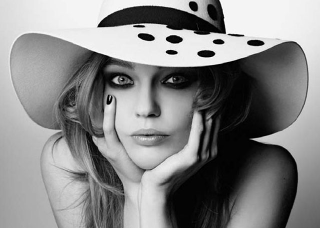 Sasha Pirapova para Maison Michel - Foto: Divulgação