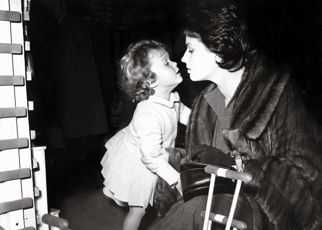Veronica di Laurentiis e Silvana Mangano em 1950 - Foto: Divulgação