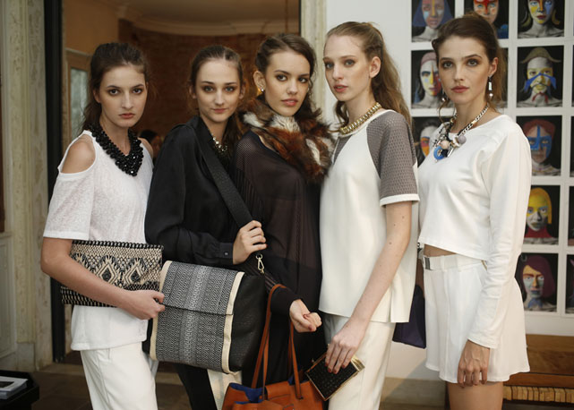 Modelos mostram bolsas e acessórios da Parfois - Foto: Marcelo Elídio/SiteRG