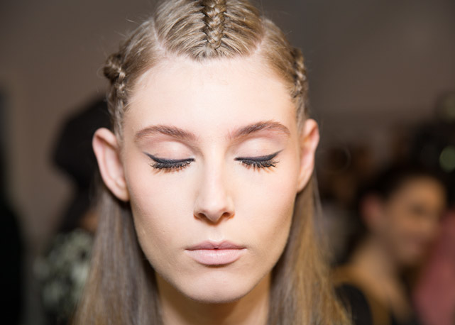 Colcci backstage - Foto: Thomas Tebet