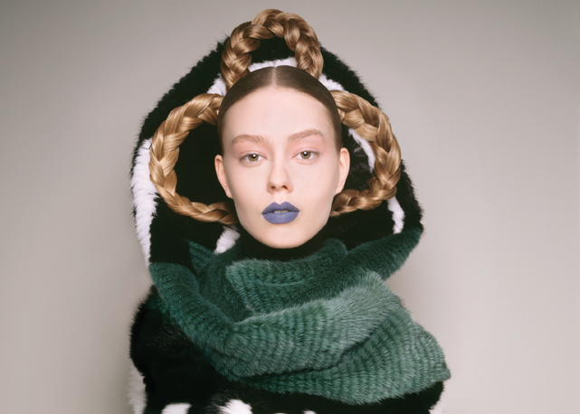 Editorial beauty queens por Carine Roitfeld - Foto: Brigitte Niedermair/Harper`s Bazaar Brasil