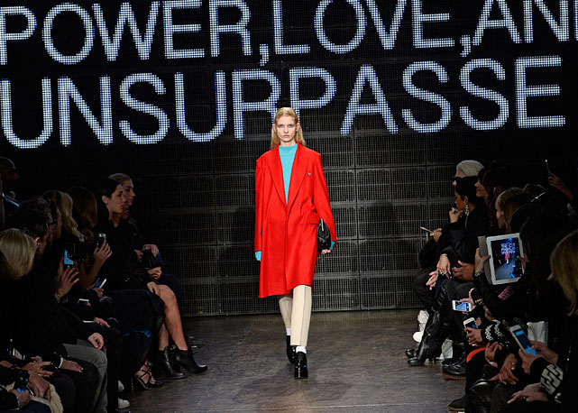 Catwalk de inverno 2015 da DKNY, na semana de moda de Nova York - Foto: Getty Images