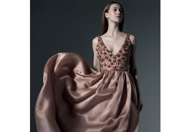 Um dos looks criados por Rosner para a marca BaaZ. Foto: Nic Fialdini