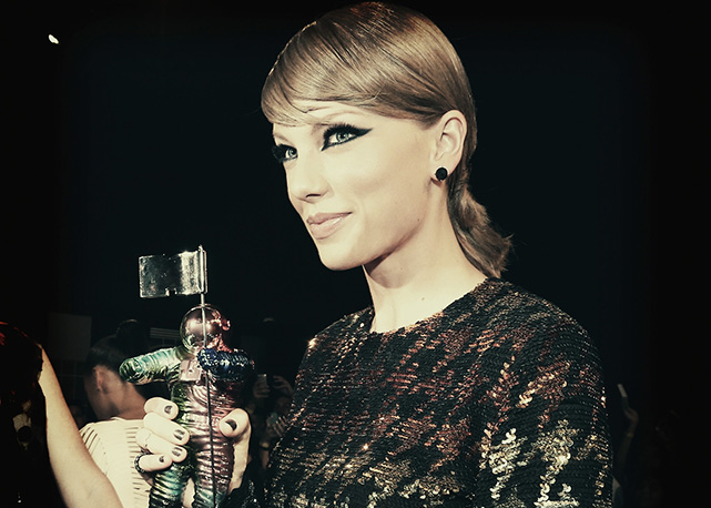 2015 MTV Video Music Awards - Instant View
