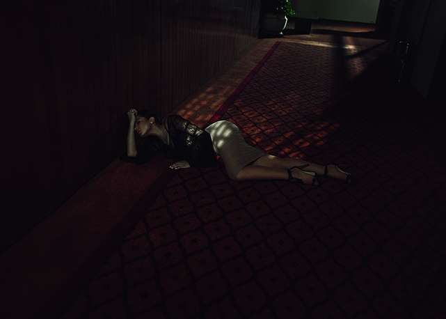 Mais uma foto exclusiva do ensaio de Anitta para a Bazaar - Foto: Bob Wolfenson