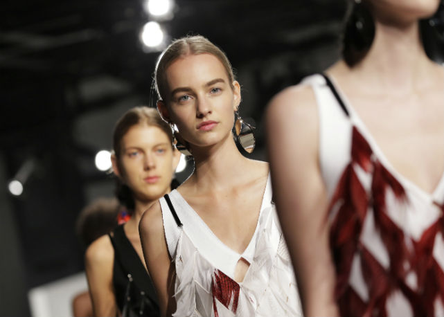 Proenza Schouler Verão 2016 - Foto: Getty Images