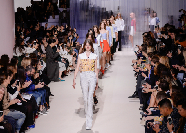 Carven verão 2016 - Foto: Getty Images