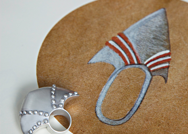 Anel de prata (R$ 800) - Foto: Raphael Briest/reprodução