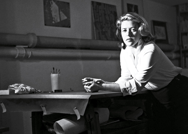 Hilda Hilst em foto de seu acervo pessoal, tirada na década de 1950 - Foto: divulgação