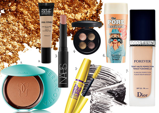 1. Guerlain Pó Bronzeador Terracotta Cor 02 R$ 225; 2. Make Up Forever Corretivo Full Cover R$ 135; 3. NARS Batom Pure Sheer SPF Lip Treatment Aurore R$ 100; 4. M.A.C. Mineralize Eye Shadow x4 A Harvest of Greens R$ 173; 5. Maybelline Máscara de Cílios The Colossal Volum' R$ 29; 6. Benefit Pó Transparente de POREFessional Agent Zero Shine R$ 153; 7. Dior Base DiorSkin Forever Flawless Perfecttion Fusion Wear Makeup R$ 275