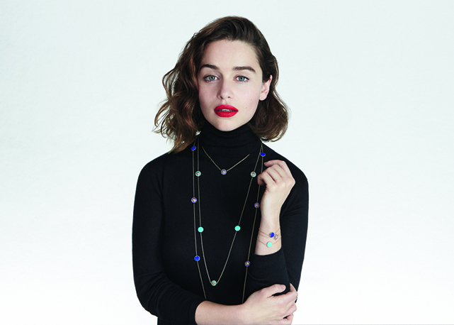 Emilia Clarke na campanha  da linha Rose de Vents da Dior - Foto: divulgação