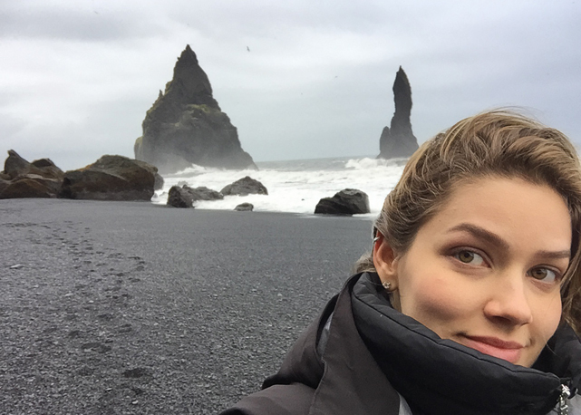 Selfie em Black Sand Beach - Foto: arquivo pessoal de Marcella