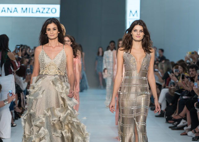 Fila final do desfile de Fabiana Milazzo - Foto: Agência Fotosite