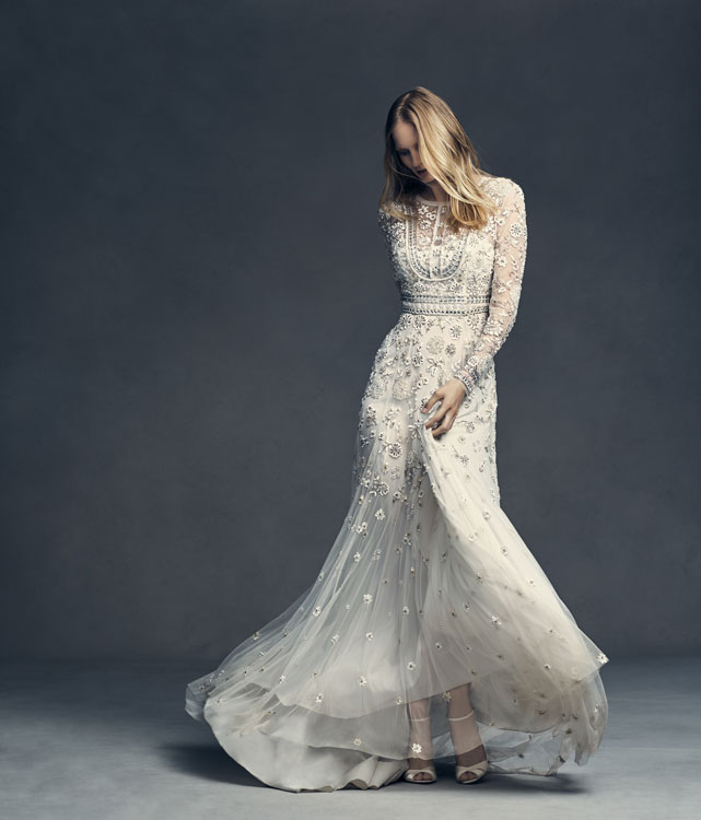 Noiva com visual boho luxuoso (e de manga comprida!) - foto: reprodução/ BHLDN