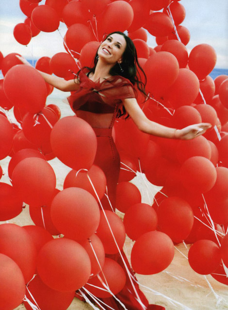 Demi Moore para Harper's Bazaar de Abril/ 2010