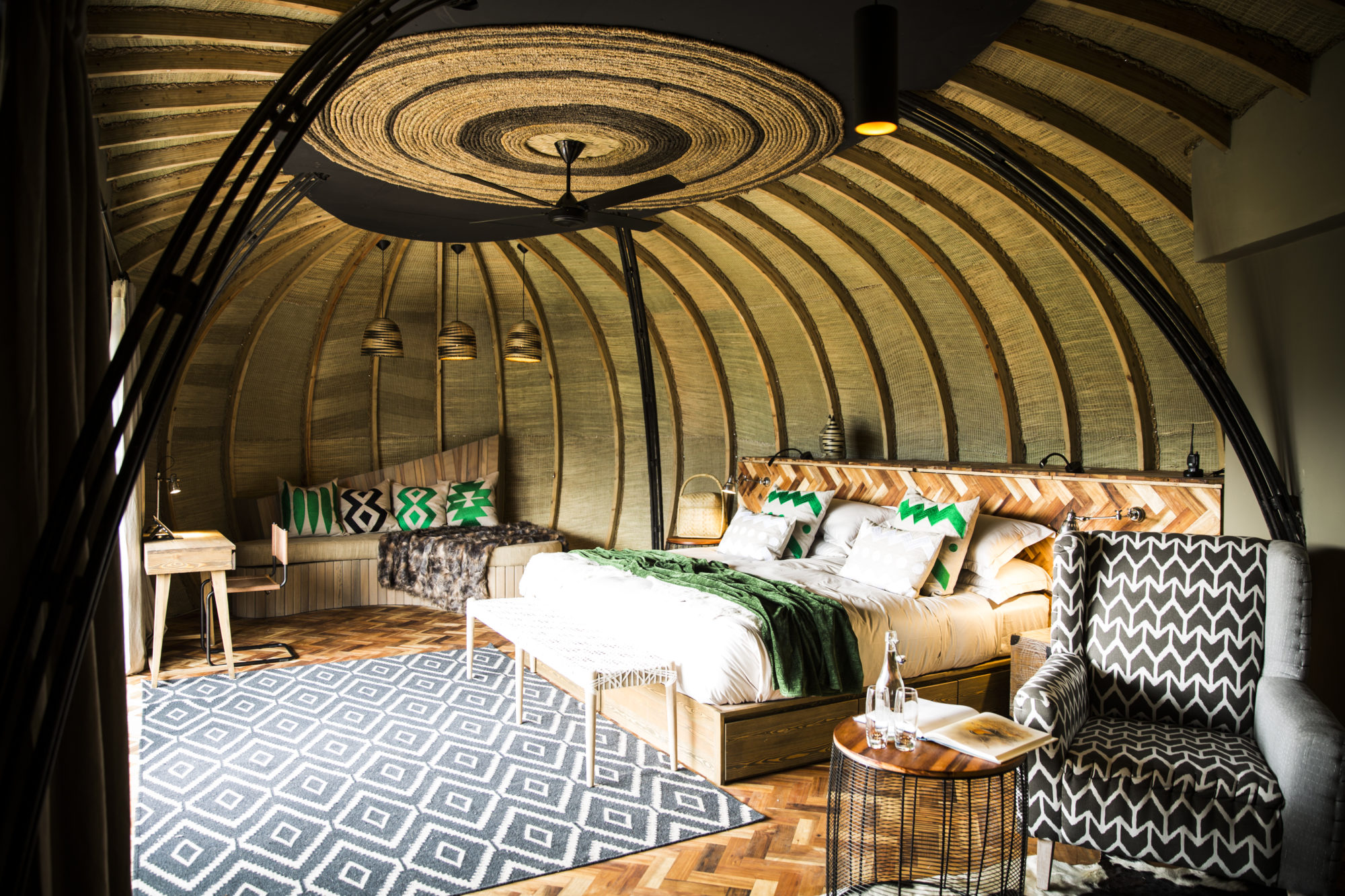 O quarto de uma das villas do Bisate Lodge - Foto: Divulgação