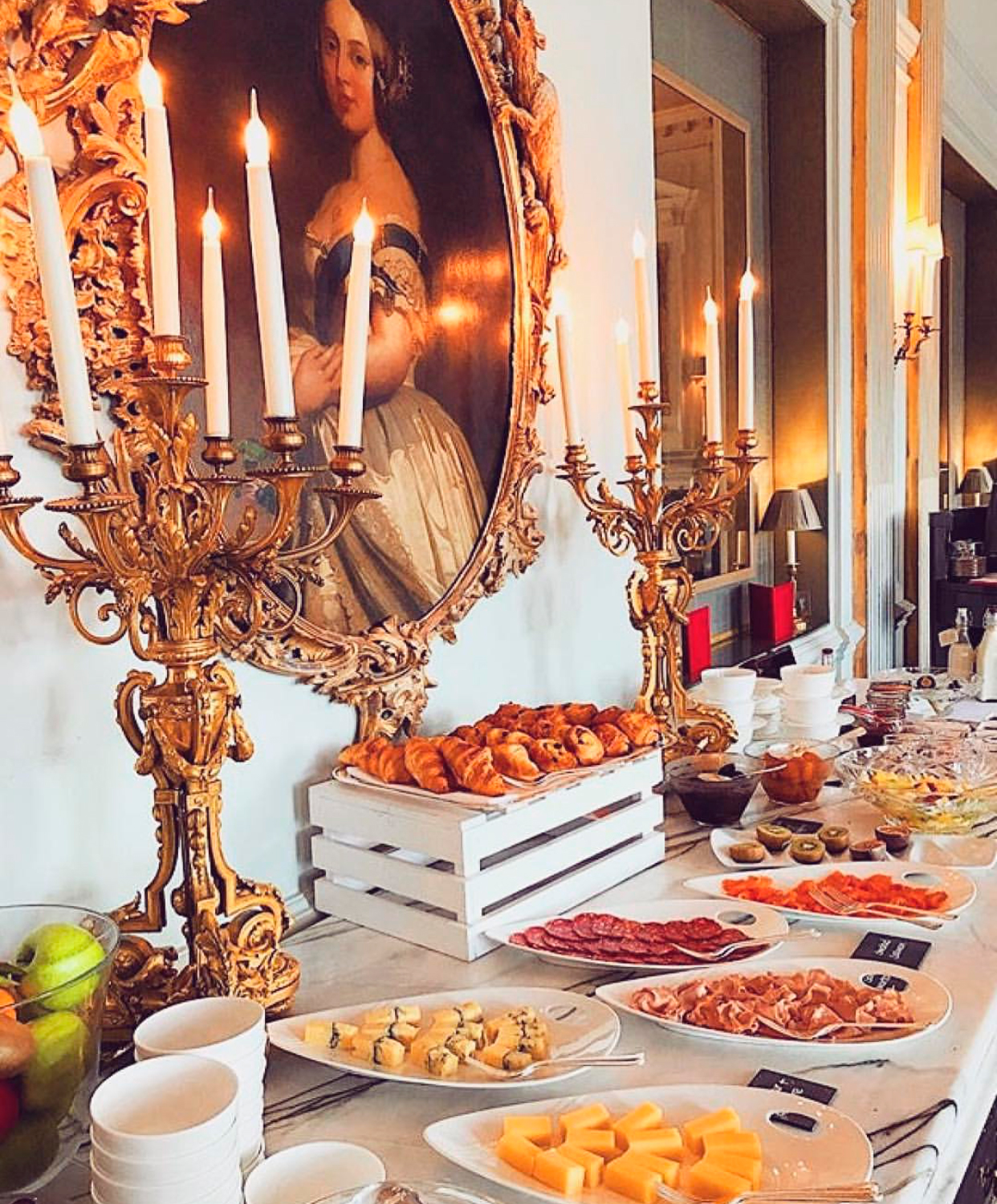 Se Meghan e Harry quiserem tomar café da manhã com os "plebeus", o restaurante principal é incrível! - Foto: Divulgação