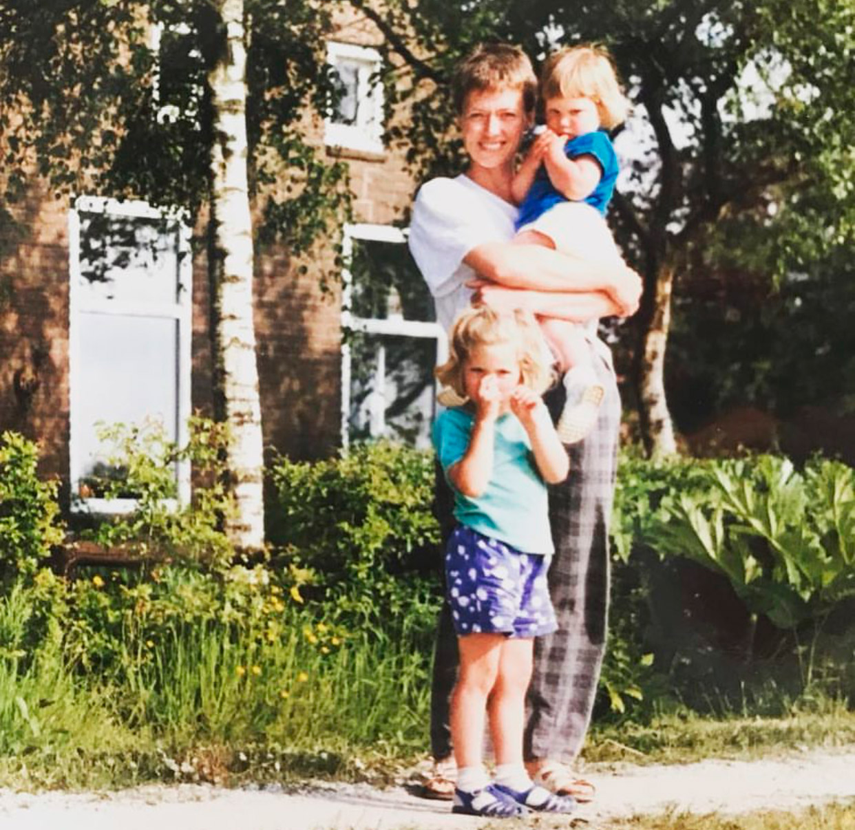 Doutzen Kroes: "O que você divide e ensina para a gente não tem preço. Feliz Dia das Mães!" - Foto: Reprodução/Instagram