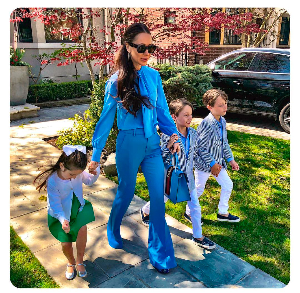 Jessica Mulroney e os filhos Ivy, Brian e John: madrinha e padrinhos - Foto: Reprodução/Instagram
