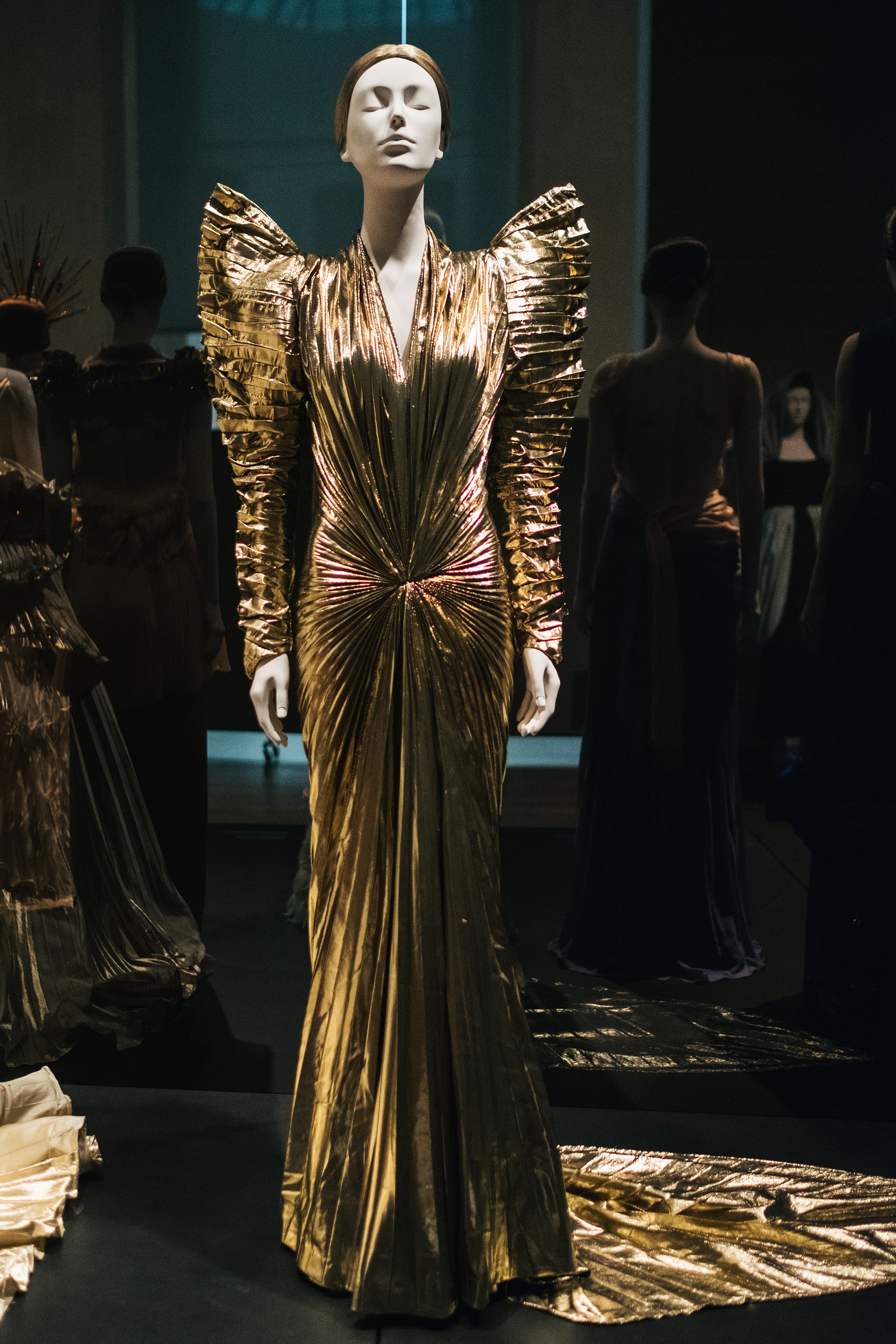 Vestido de Mugler de 1984 - Foto: Reprodução/WWD