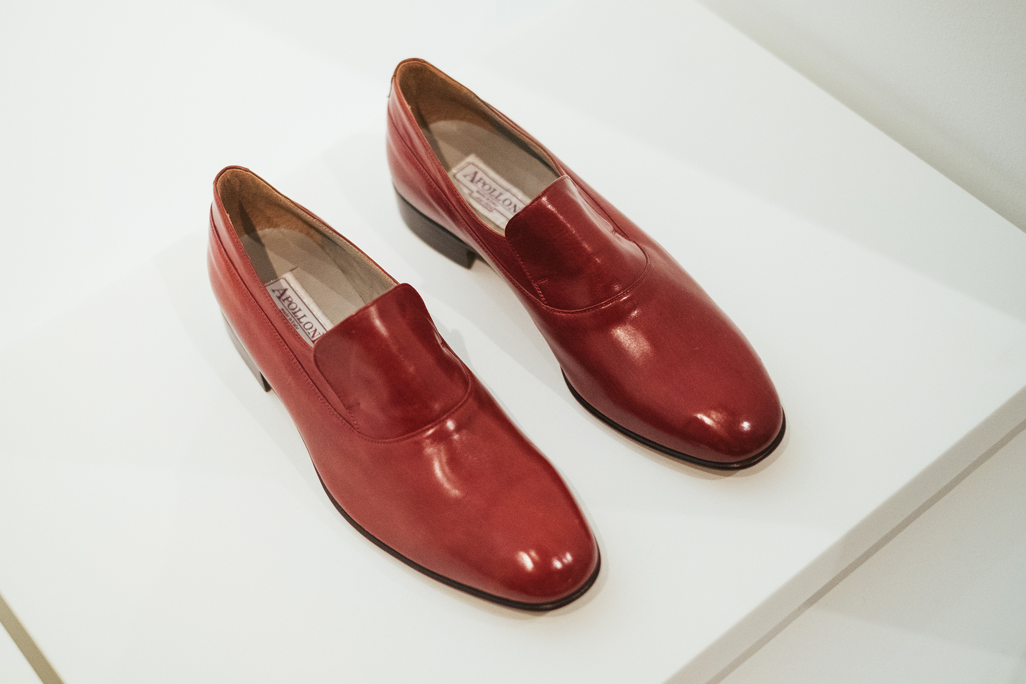 Os sapatos de João Paulo II - Foto: Reprodução/WWD