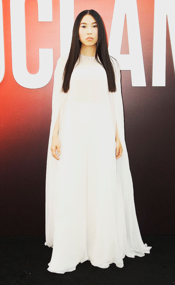 Awkwafina veste Reem Acra - Foto: Getty Images
