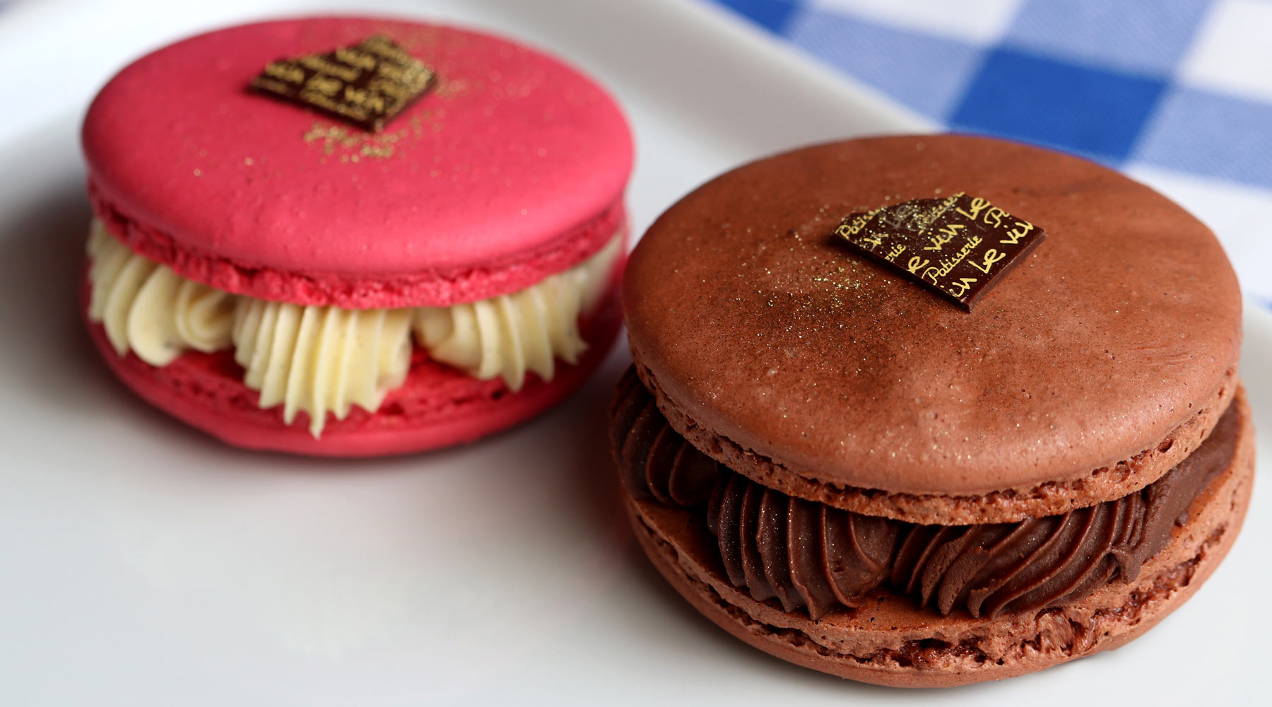 Macarons de framboesa e chocolate - Foto: Divulgação