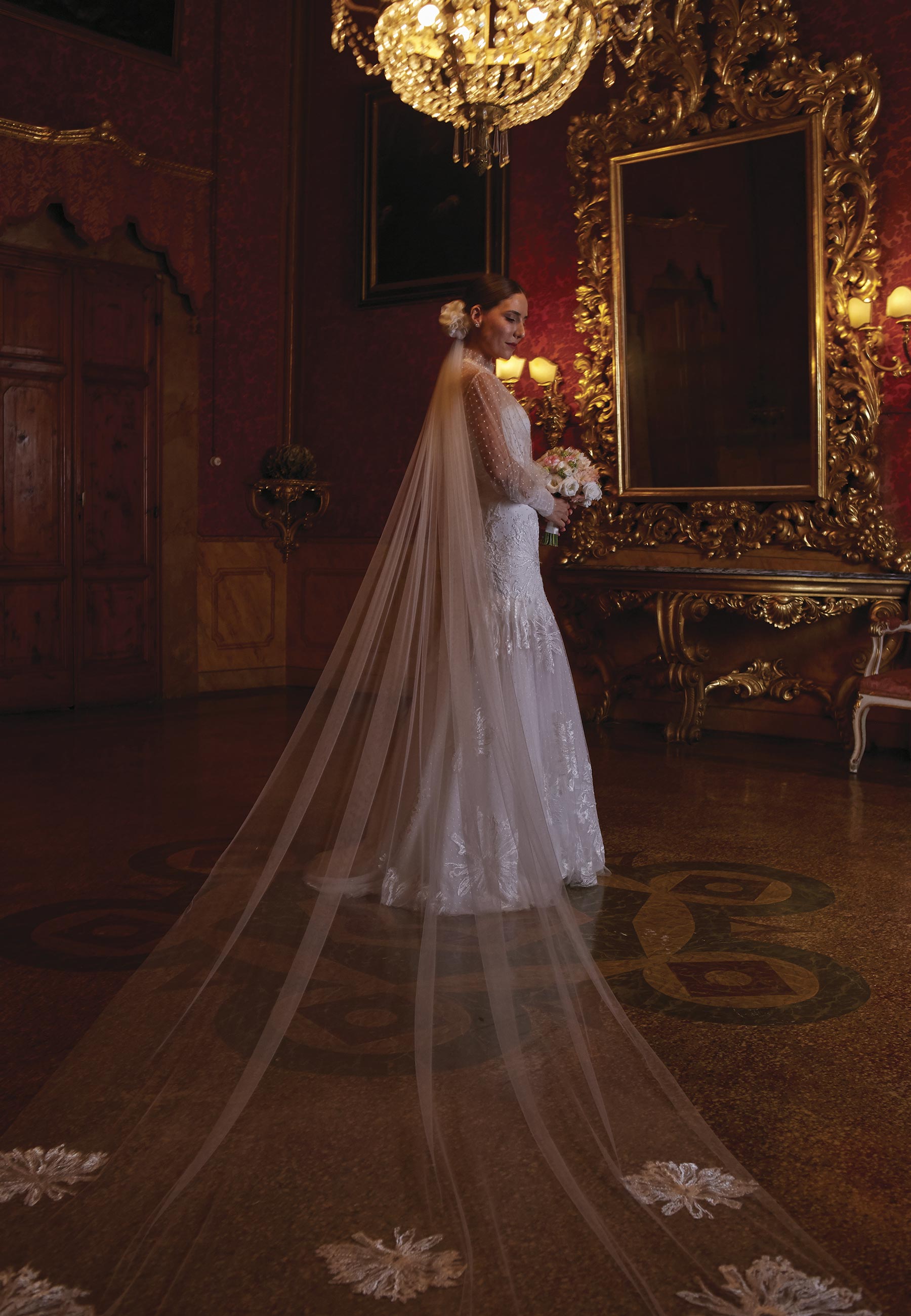 O vestido e o véu da noiva - Foto: Thiago Bruno