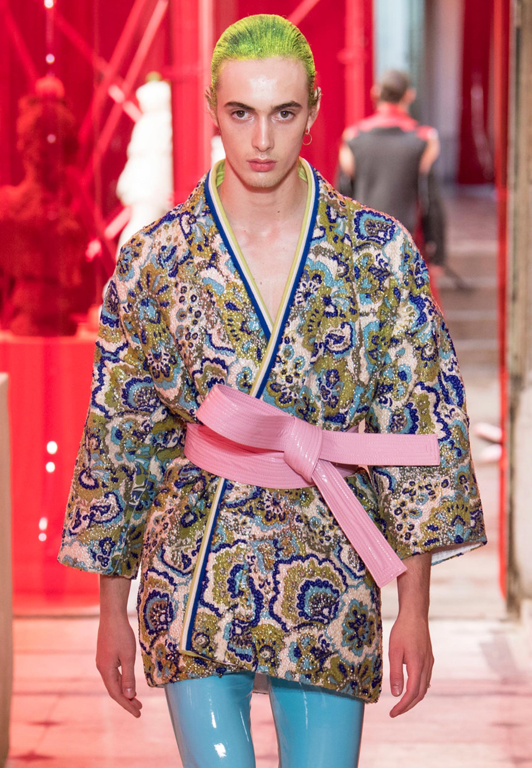 Sete peças que vamos roubar do closet masculino de verão 2019 da