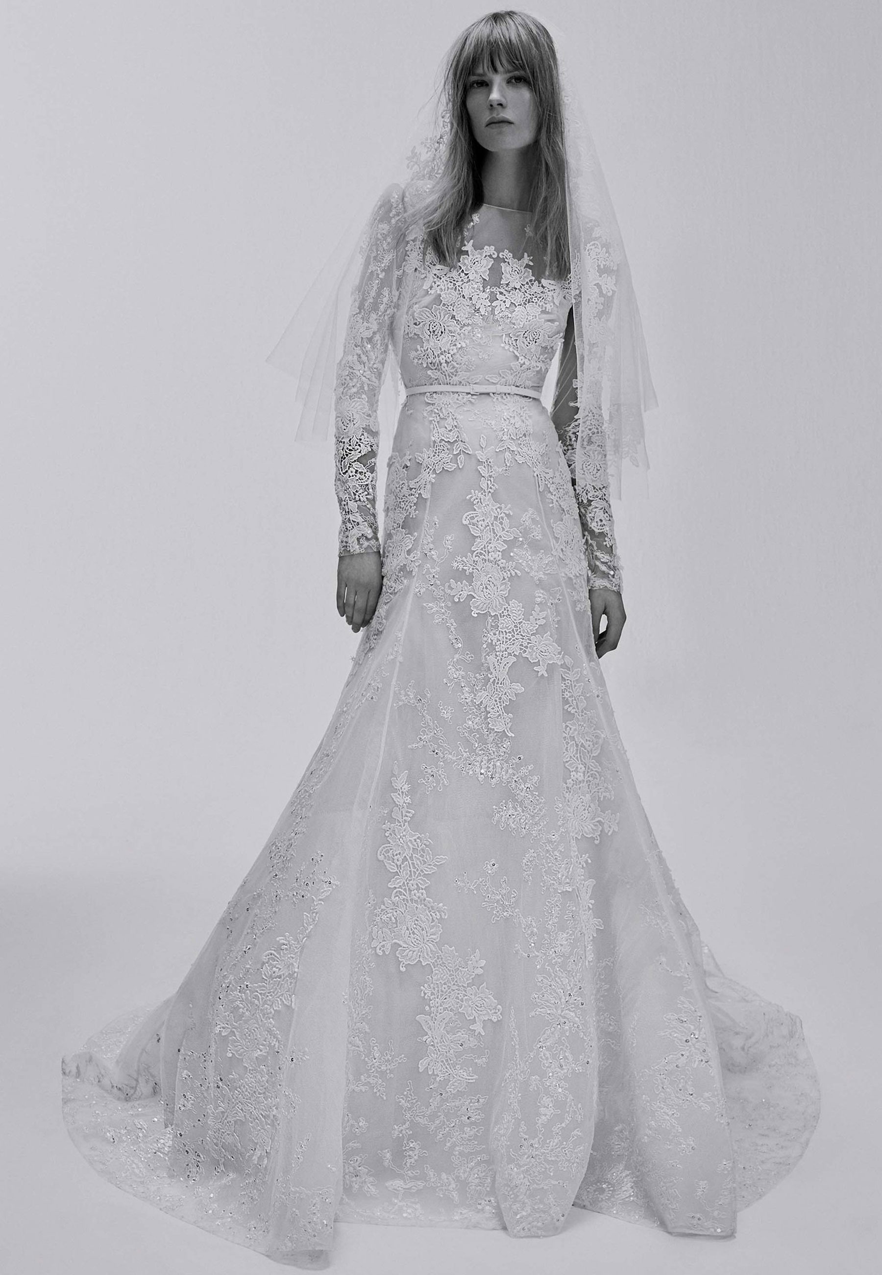 O vestido da noiva é do estilista libanês Elie Saab - Foto: Divulgação